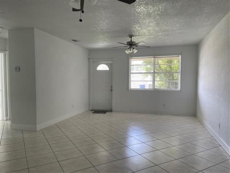 6902 SW 15th Street North Lauderdale FL 33068