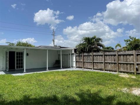 6902 SW 15th Street North Lauderdale FL 33068