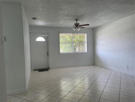 6902 SW 15th Street North Lauderdale FL 33068
