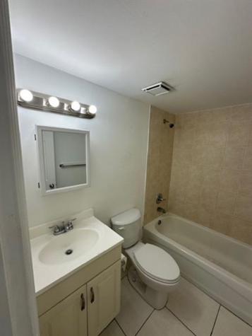 1095 W 77th Street Hialeah FL 33014