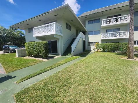 4200 NW 3rd Court Plantation FL 33317