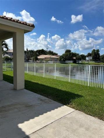 4211 NW 44th Terrace Coconut Creek FL 33073