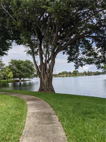 2361 NW 96th Terrace Pembroke Pines FL 33024