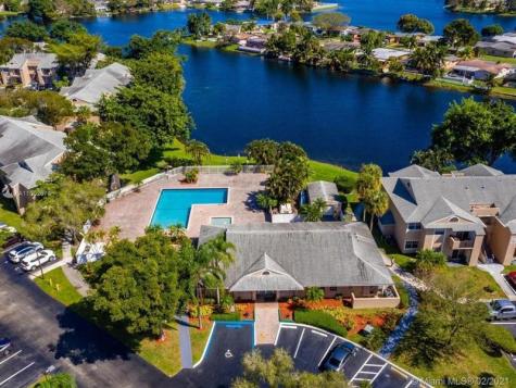 2361 NW 96th Terrace Pembroke Pines FL 33024