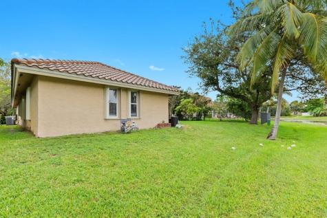 1007 Spoonbill Circle Weston FL 33326