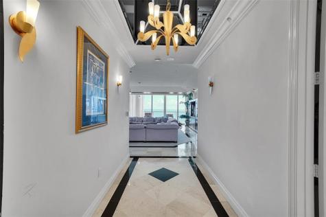 6001 N Ocean Drive Hollywood FL 33019