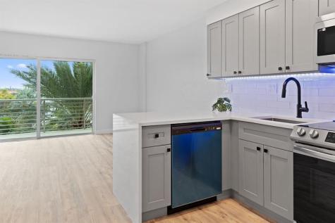 2900 NE 30th Street Fort Lauderdale FL 33306