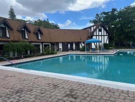 3720 Inverrary Drive Lauderhill FL 33319