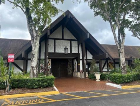 3720 Inverrary Drive Lauderhill FL 33319