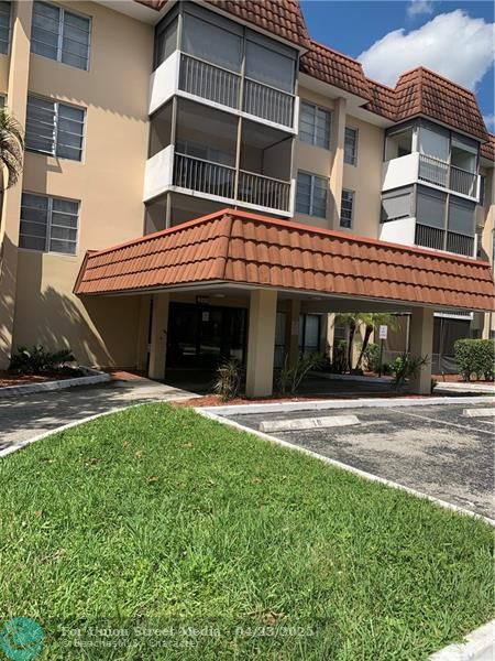 4152 Inverrary Drive Lauderhill FL 33319