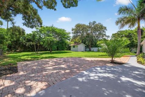 316 NW 24th Street Wilton Manors FL 33311