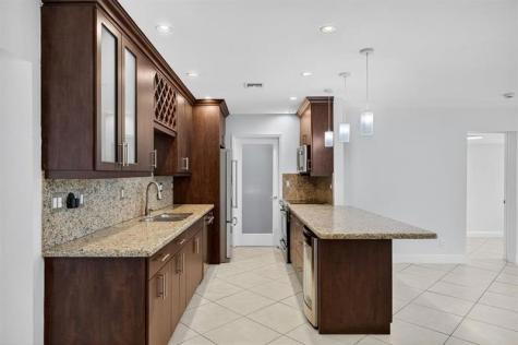 316 NW 24th Street Wilton Manors FL 33311