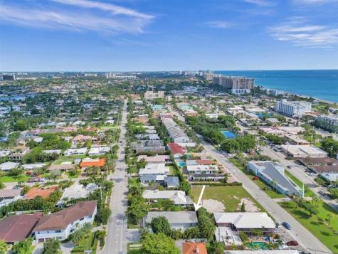 4422 Seagrape Drive Lauderdale By The Sea FL 33308