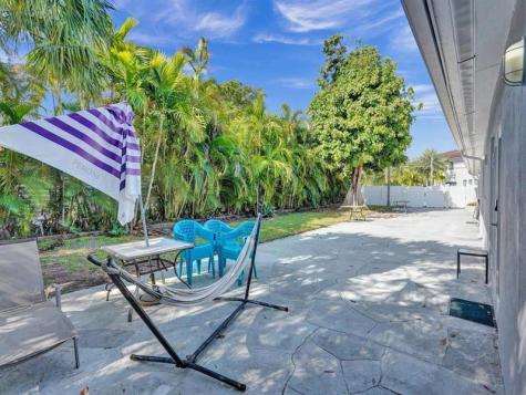 4422 Seagrape Drive Lauderdale By The Sea FL 33308
