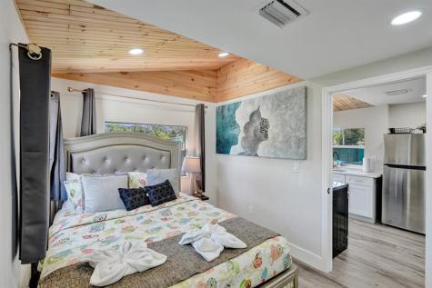 8021 NW 1st Place Miami FL 33150