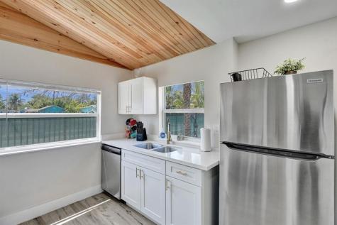 8021 NW 1st Place Miami FL 33150