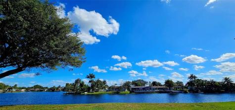 2001 NW 96th Terrace Pembroke Pines FL 33024