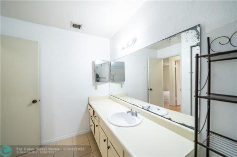 3350 Pinewalk Drive Pompano Beach FL 33063