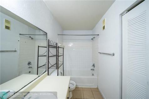 3350 Pinewalk Drive Pompano Beach FL 33063