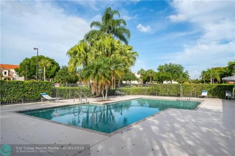 3350 Pinewalk Drive Pompano Beach FL 33063