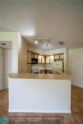3350 Pinewalk Drive Pompano Beach FL 33063