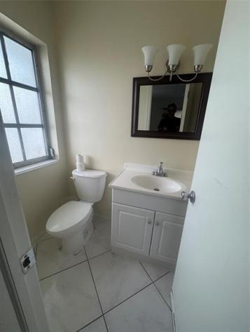 2220 NE 68th Street Fort Lauderdale FL 33308