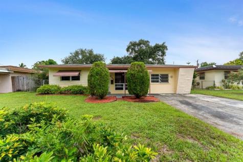 2140 N 57th Avenue Hollywood FL 33021