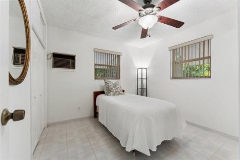 2140 N 57th Avenue Hollywood FL 33021