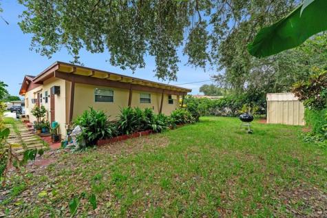 2140 N 57th Avenue Hollywood FL 33021