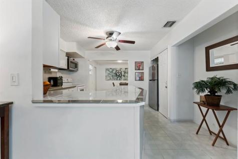 2140 N 57th Avenue Hollywood FL 33021