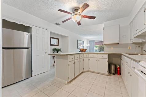 2140 N 57th Avenue Hollywood FL 33021
