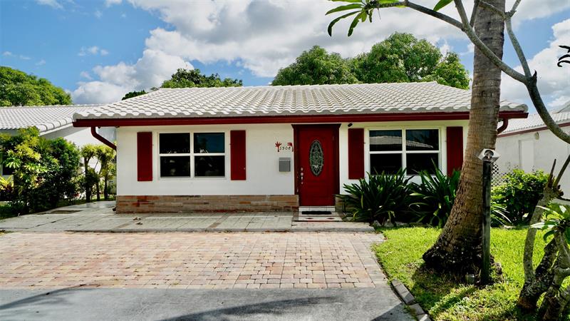 5908 NW 81st Avenue Tamarac FL 33321