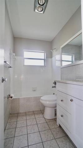 5908 NW 81st Avenue Tamarac FL 33321