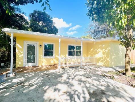 5605 Polk Street Hollywood FL 33021