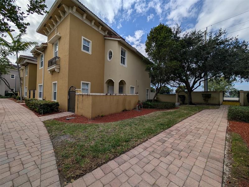 2851 W Prospect Road Tamarac FL 33309