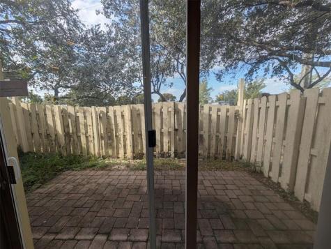 2851 W Prospect Road Tamarac FL 33309