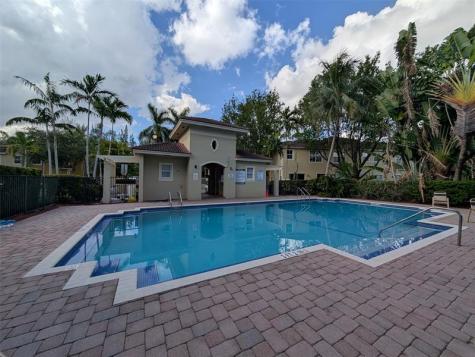 2851 W Prospect Road Tamarac FL 33309