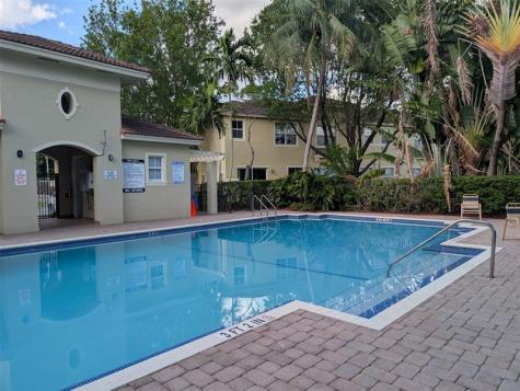 2851 W Prospect Road Tamarac FL 33309