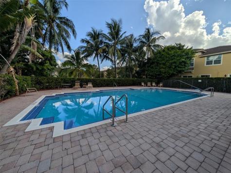 2851 W Prospect Road Tamarac FL 33309