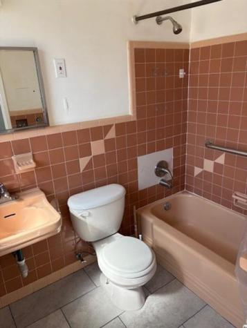 2738 NE 32 Street Fort Lauderdale FL 33306