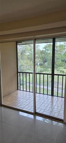 8000 S Colony Circle Tamarac FL 33321
