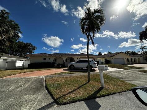 6860 Calle Del Paz Boca Raton FL 33433