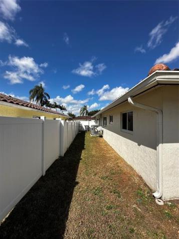 6860 Calle Del Paz Boca Raton FL 33433