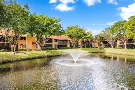11205 Green Lake 204 Drive Boynton Beach FL 33437