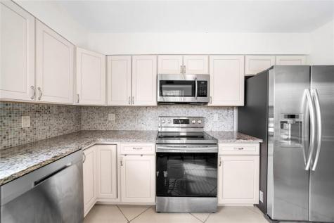 11205 Green Lake 204 Drive Boynton Beach FL 33437