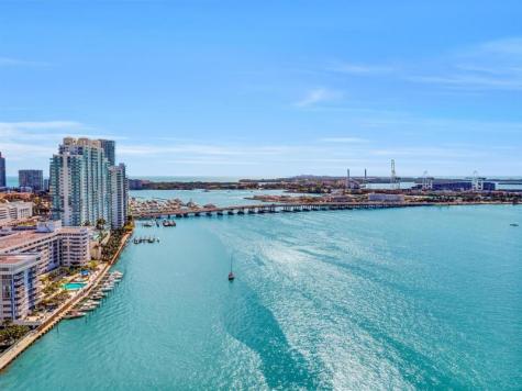 800 West Avenue Miami Beach FL 33139