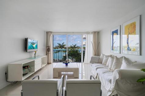 800 West Avenue Miami Beach FL 33139