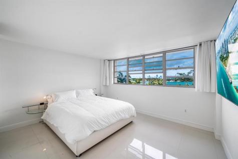 800 West Avenue Miami Beach FL 33139