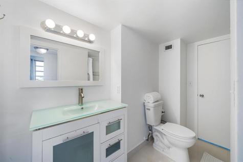 800 West Avenue Miami Beach FL 33139
