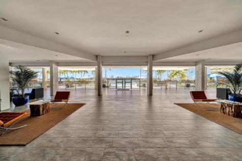 800 West Avenue Miami Beach FL 33139
